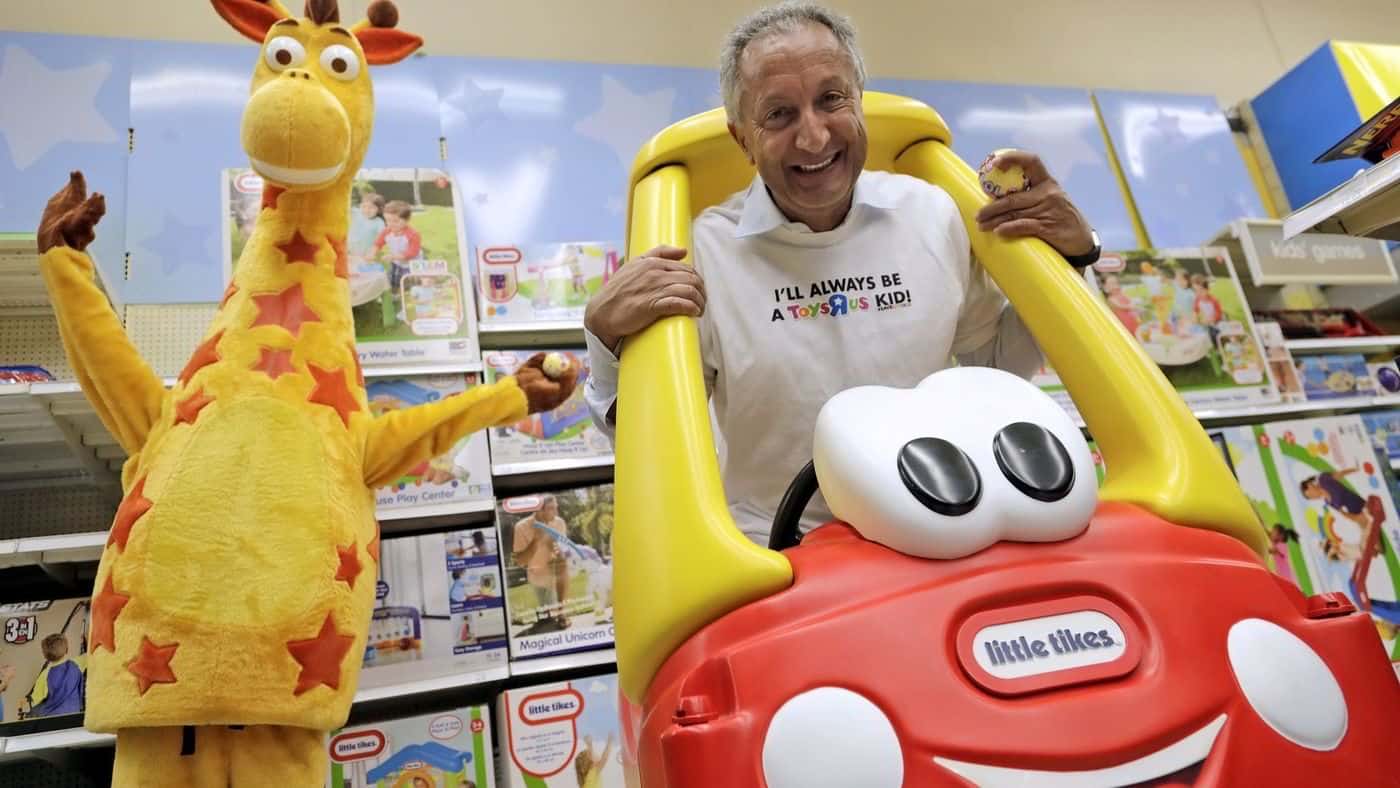 Toy mogul Isaac Larian ditches GoFundMe campaign and bids $890 million for Toys R Us stores