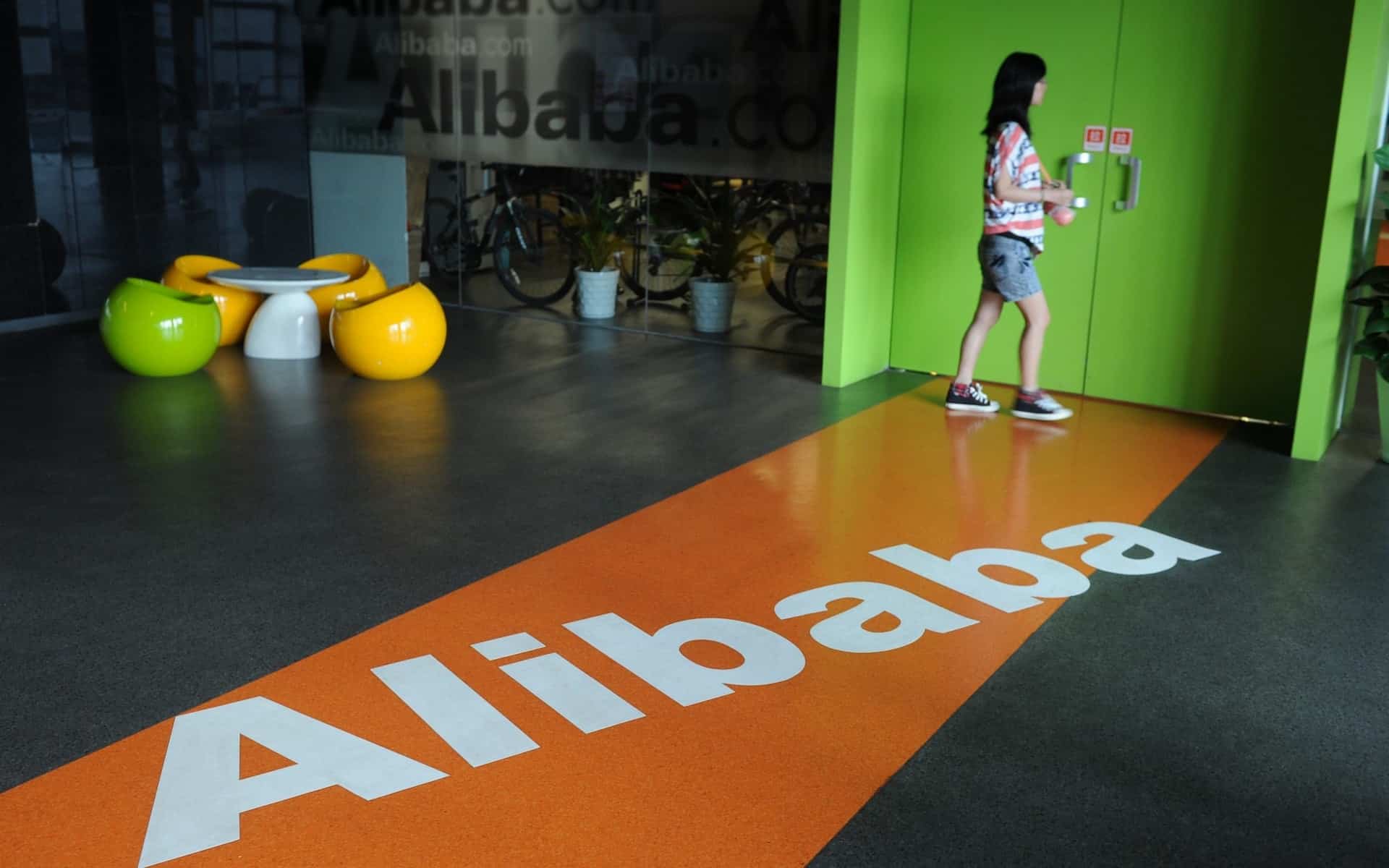 Alibaba expands cloud computing business to the UK
