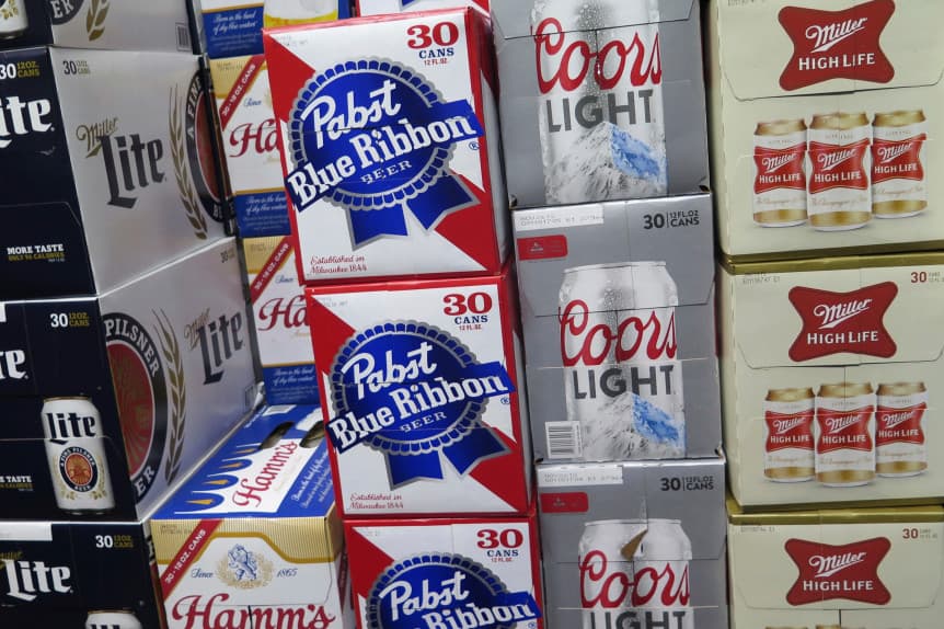 Pabst says MillerCoors is trying to put it out of business