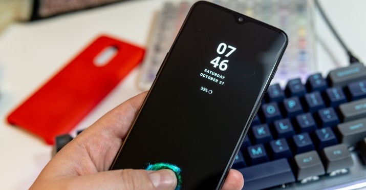 The OnePlus 6T’s in-display fingerprint sensor becomes faster with every use