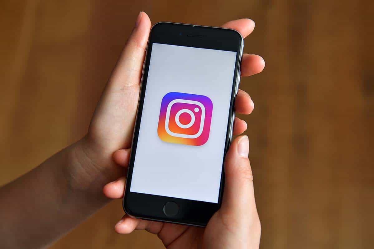 Instagram Issues an Apology After Backlash to Horizontal Scrolling Update