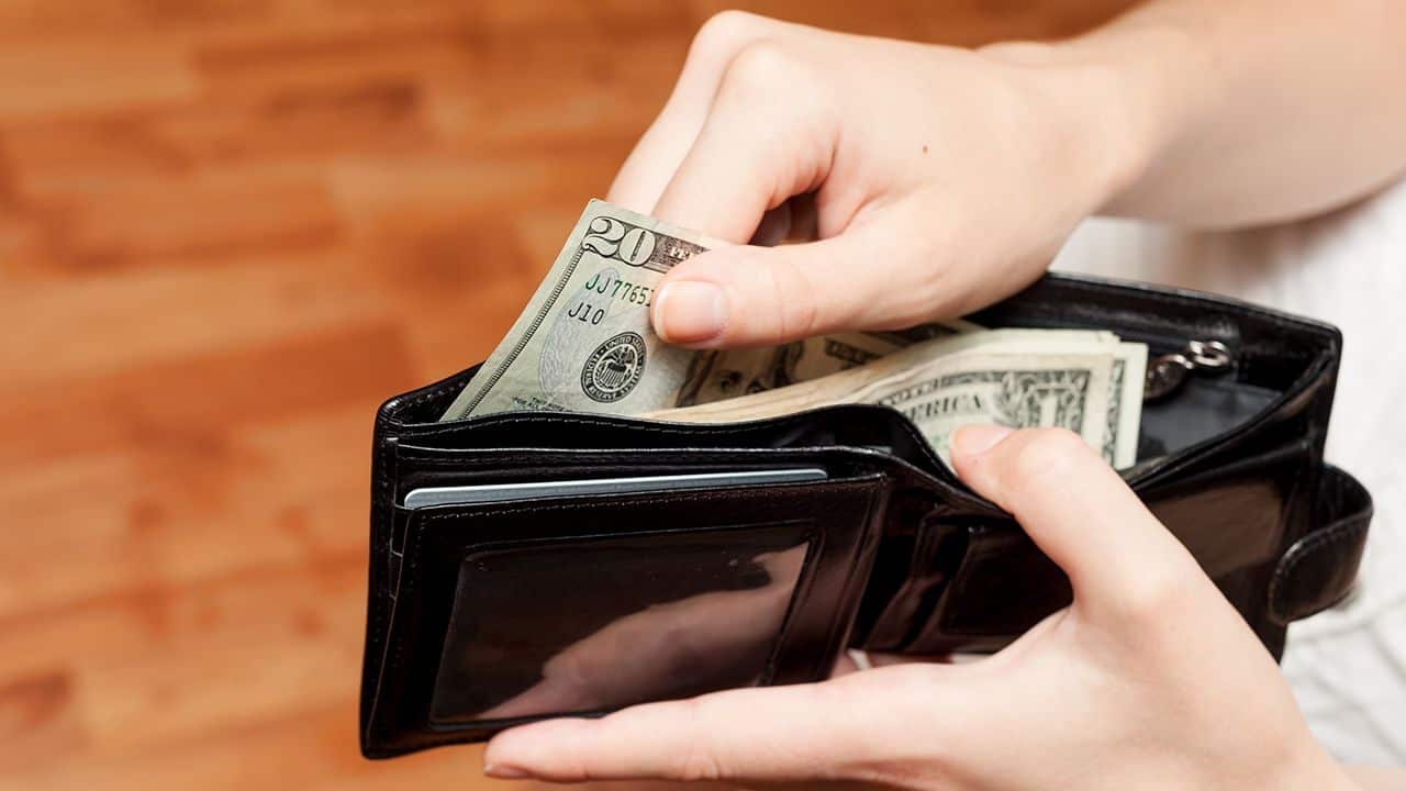 Shocking number of Americans can’t cover $400 surprise expense