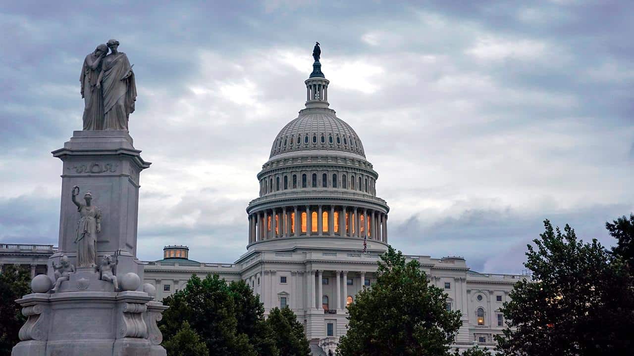 How Democrats’ Wall Street tax plans could hurt your retirement savings