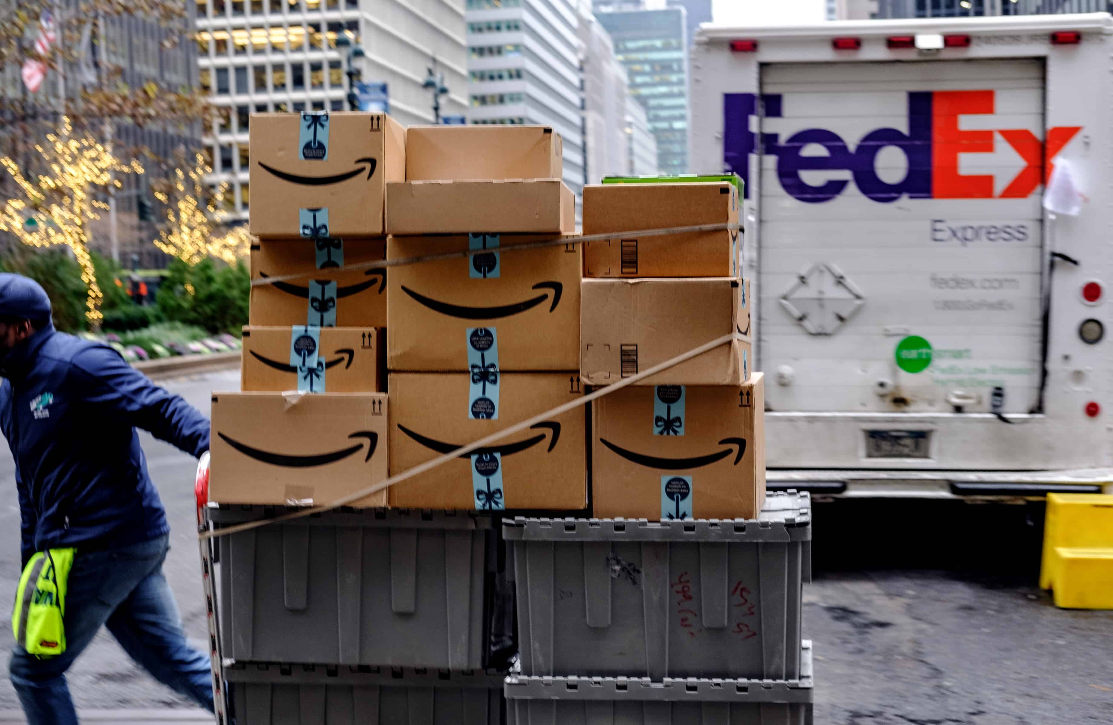 Behind FedEx’s Strategic Decision to Leave Amazon at the Curb