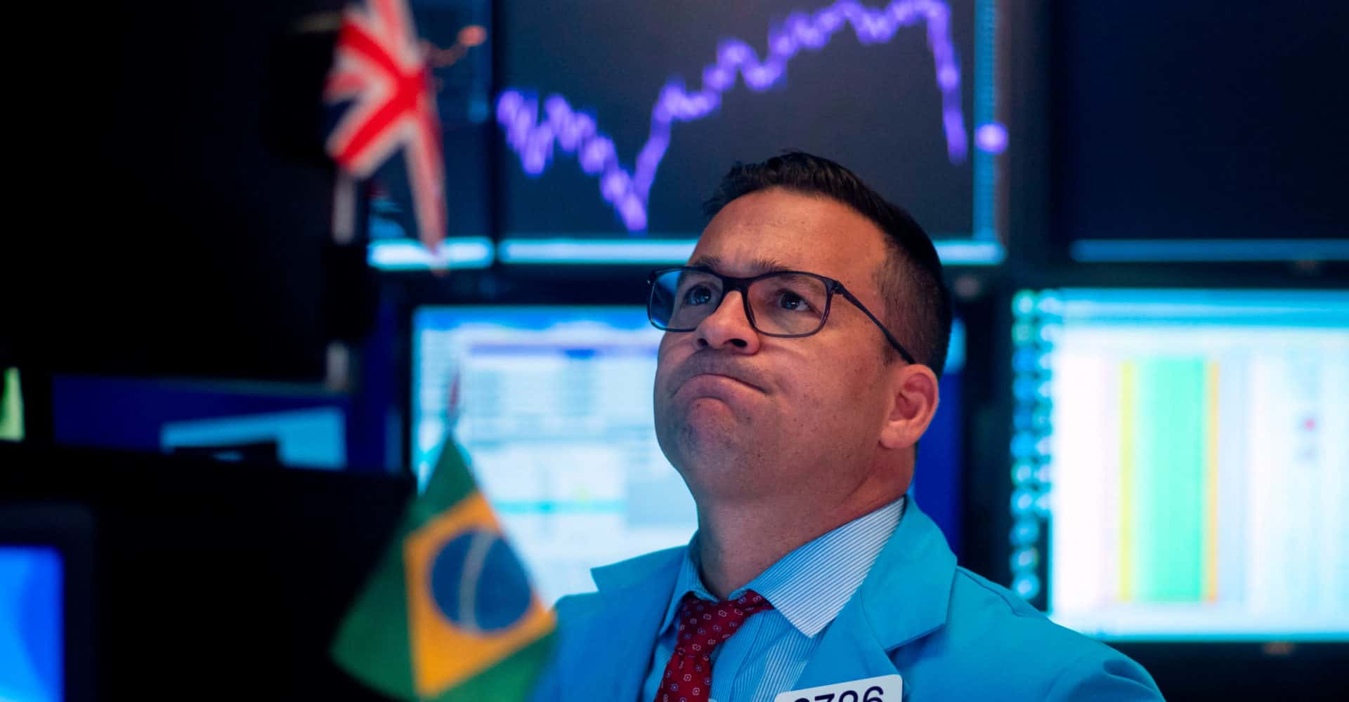 US futures point to lower open