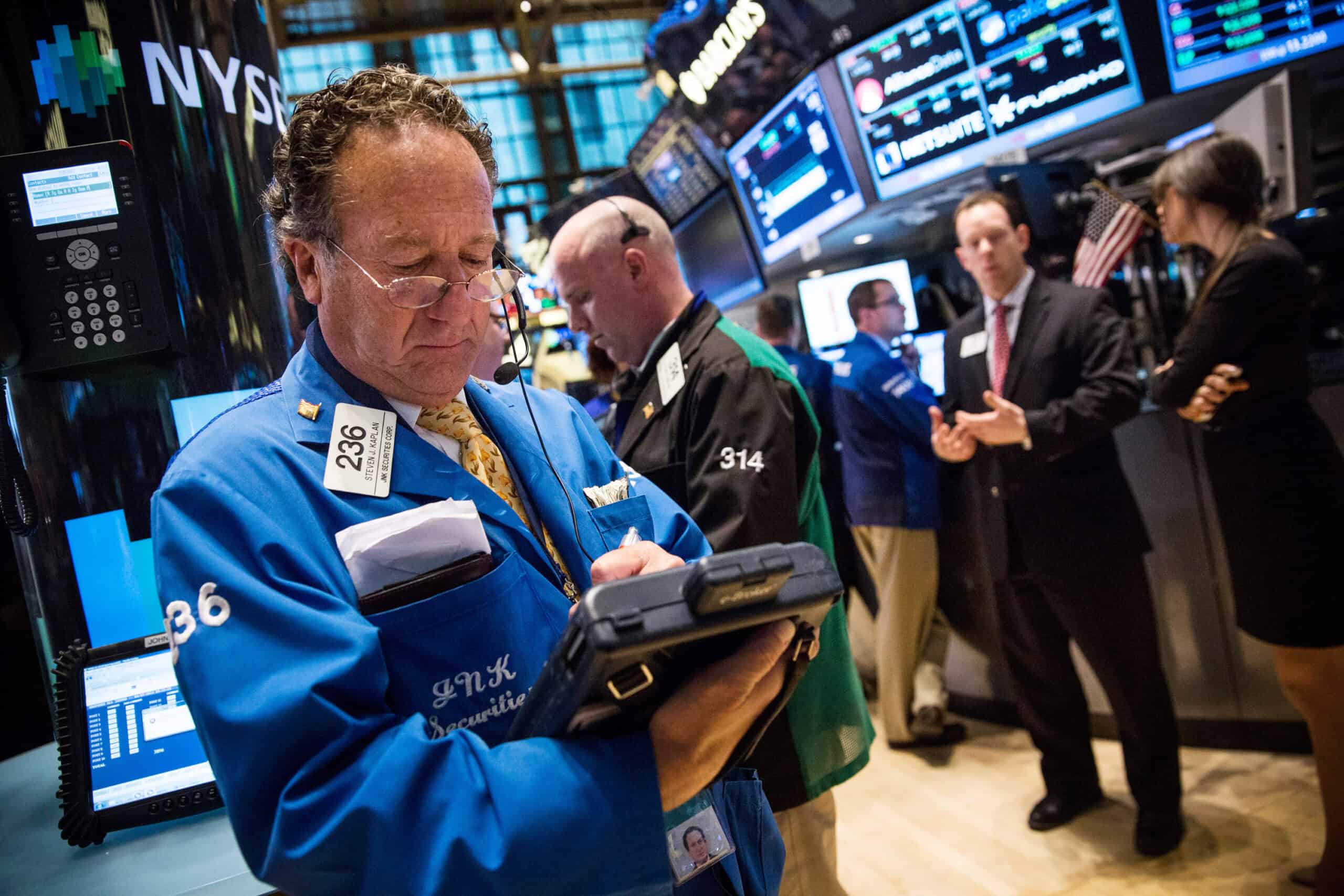 Nasdaq recovers as S&P, Dow slip after US economy shrinks most in history
