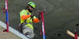 Job openings fall to lowest level since January 2021