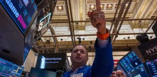 US stocks notch first weekly gain this year before Trump’s inauguration, executive orders