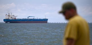 Venezuela says it has the world’s largest reserves of crude oil. Making it viable is a whole other problem.