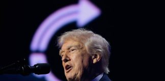 Trump Says Iran Will Suspend Nuclear Program as Hormuz Opens