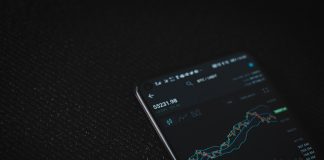 Markets Surge as Unexpected Economic Data Beat Reshapes Investment Landscape