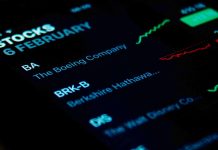 Smart Investors Are Reading These Market Correction Warning Signals