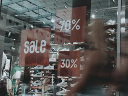 Record Consumer Data Reveals Why the Latest Retail Spending Trend Commands Wall Street’s Attention