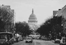 Federal Reserve Policy Shift Creates New Winners and Losers Across US Financial Markets