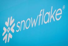 Snowflake boosts forecast, signs $6 billion AWS deal as enterprise AI adoption grows