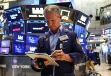 Stock market today: Dow, S&P 500, Nasdaq futures edge up as AI lifts tech earnings