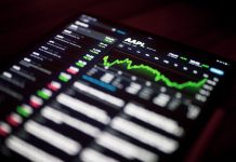 Record Capital Flows Signal Unprecedented AI Investment Boom Reshaping Global Markets